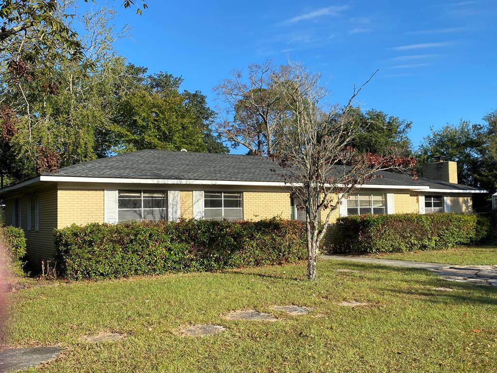 111 N Mahogany Street - Photo 1