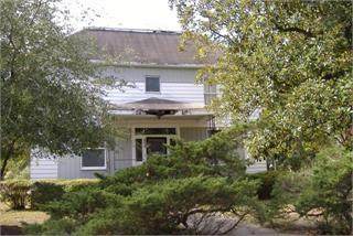 442 East Plum Street - Photo 1