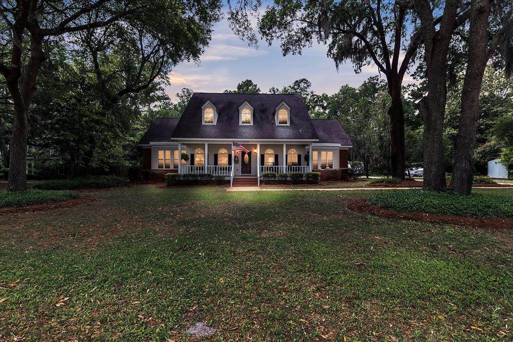 219 Magnolia Lane - Photo 1