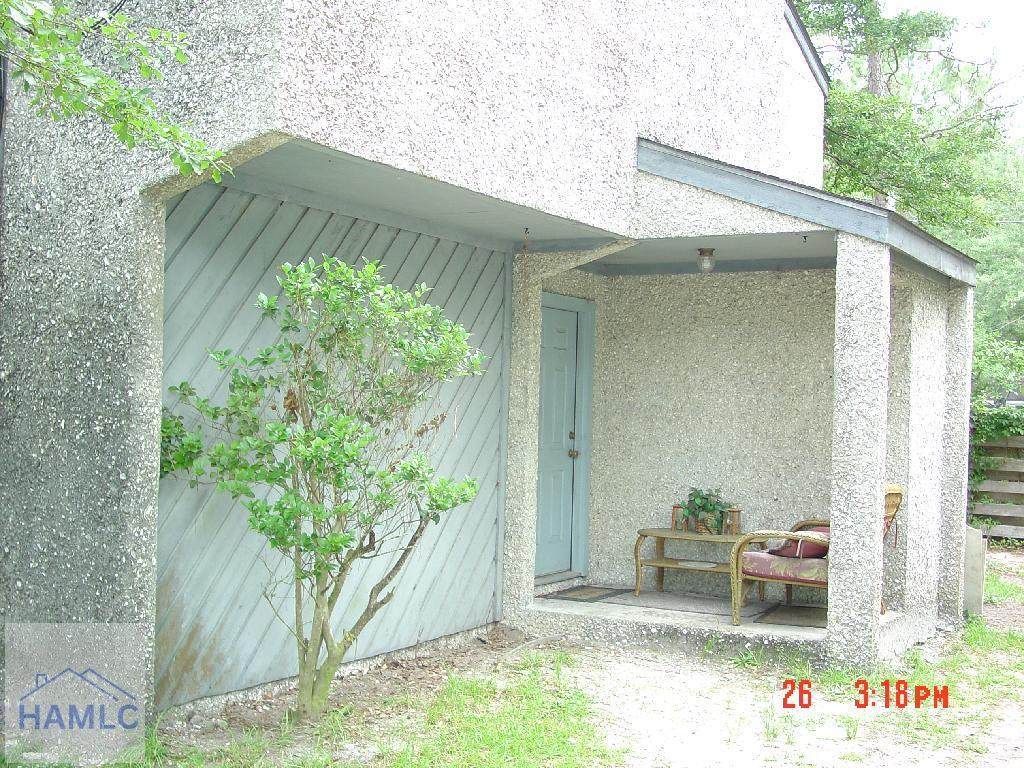 1065 Kelly Drive - Photo 1