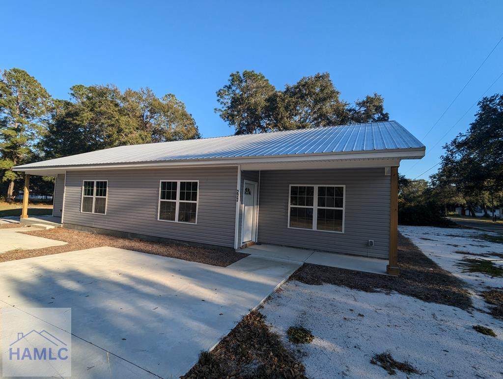277 Myrtle Avenue - Photo 1