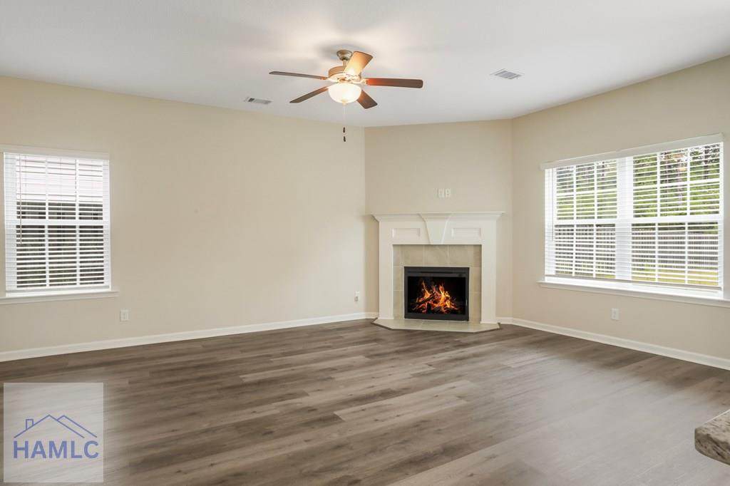 https://bt-photos.global.ssl.fastly.net/hinesville/orig_boomver_1_166707-2.jpg