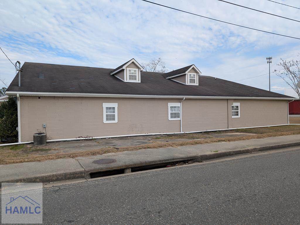 192 West Pine Street - Photo 1