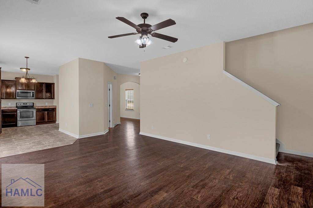 https://bt-photos.global.ssl.fastly.net/hinesville/orig_boomver_1_169025-2.jpg