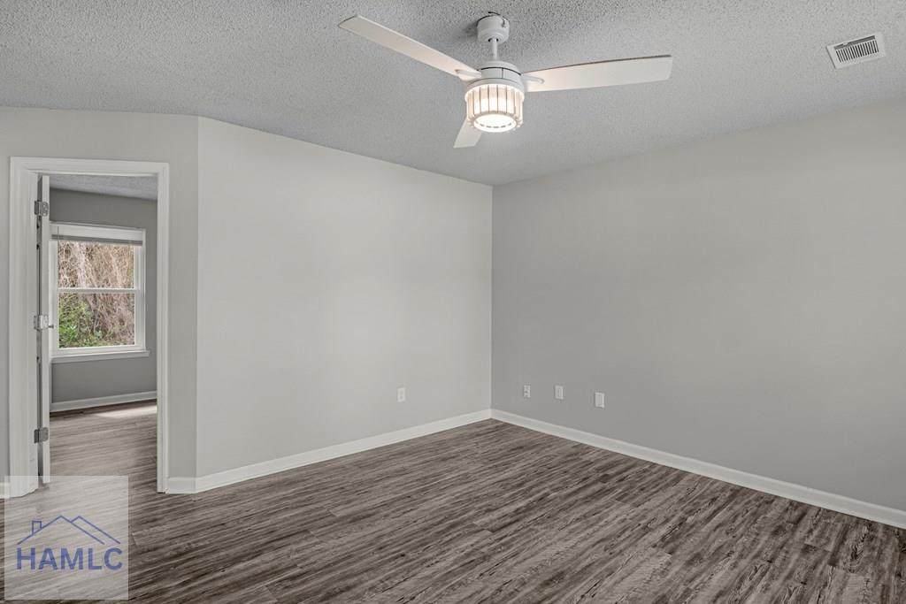 https://bt-photos.global.ssl.fastly.net/hinesville/orig_boomver_1_169059-2.jpg