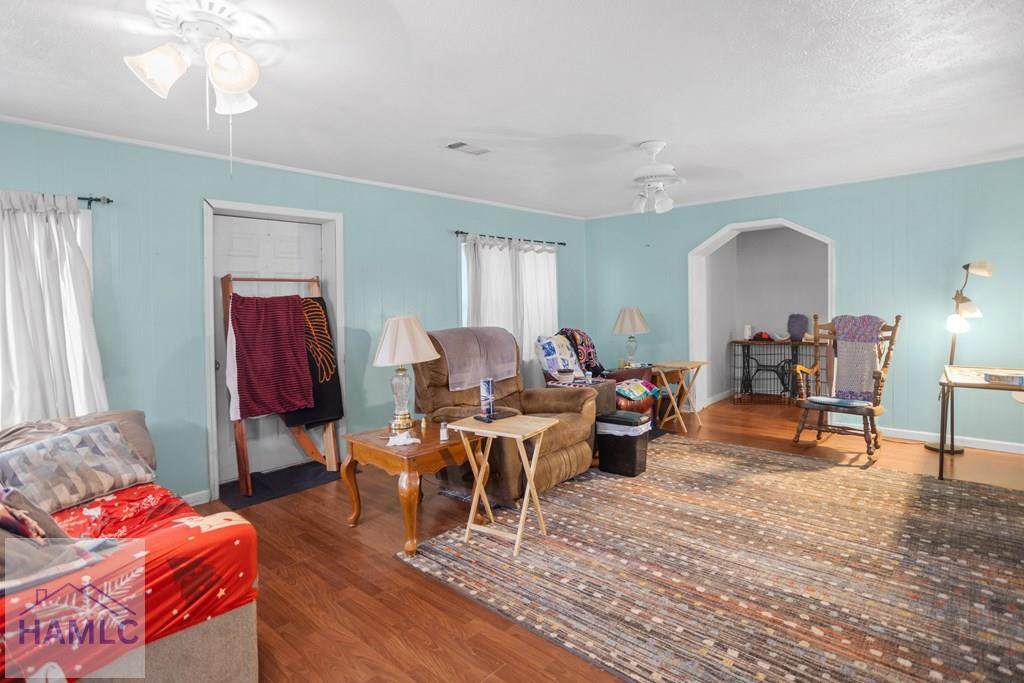 https://bt-photos.global.ssl.fastly.net/hinesville/orig_boomver_1_169064-2.jpg