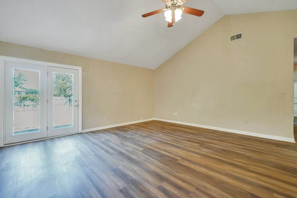 https://bt-photos.global.ssl.fastly.net/hinesville/orig_boomver_1_169639-2.jpg