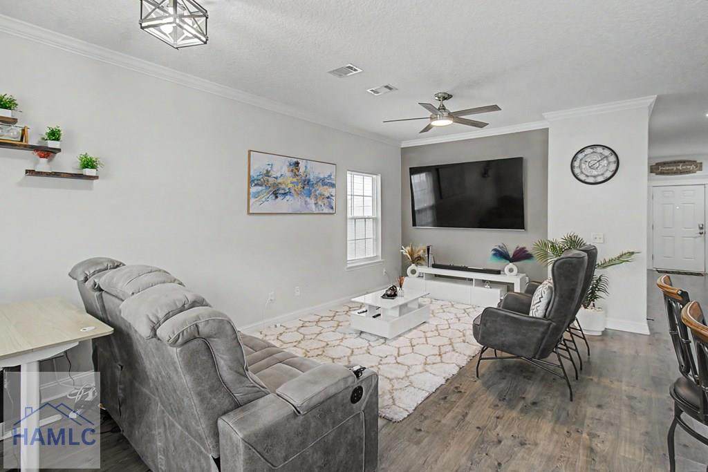 https://bt-photos.global.ssl.fastly.net/hinesville/orig_boomver_1_169794-2.jpg