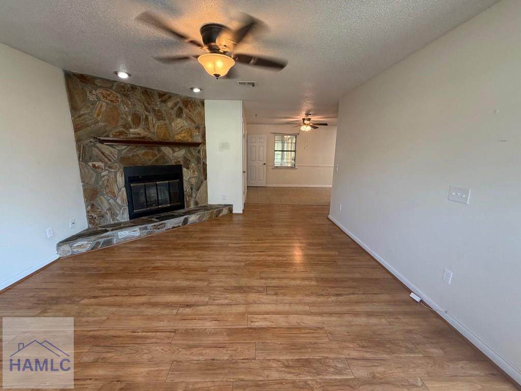 https://bt-photos.global.ssl.fastly.net/hinesville/orig_boomver_1_170178-2.jpg