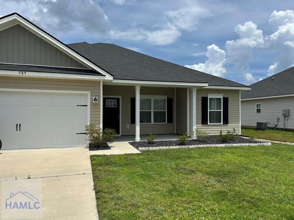 381 Mcclelland Loop Ne - Photo 1