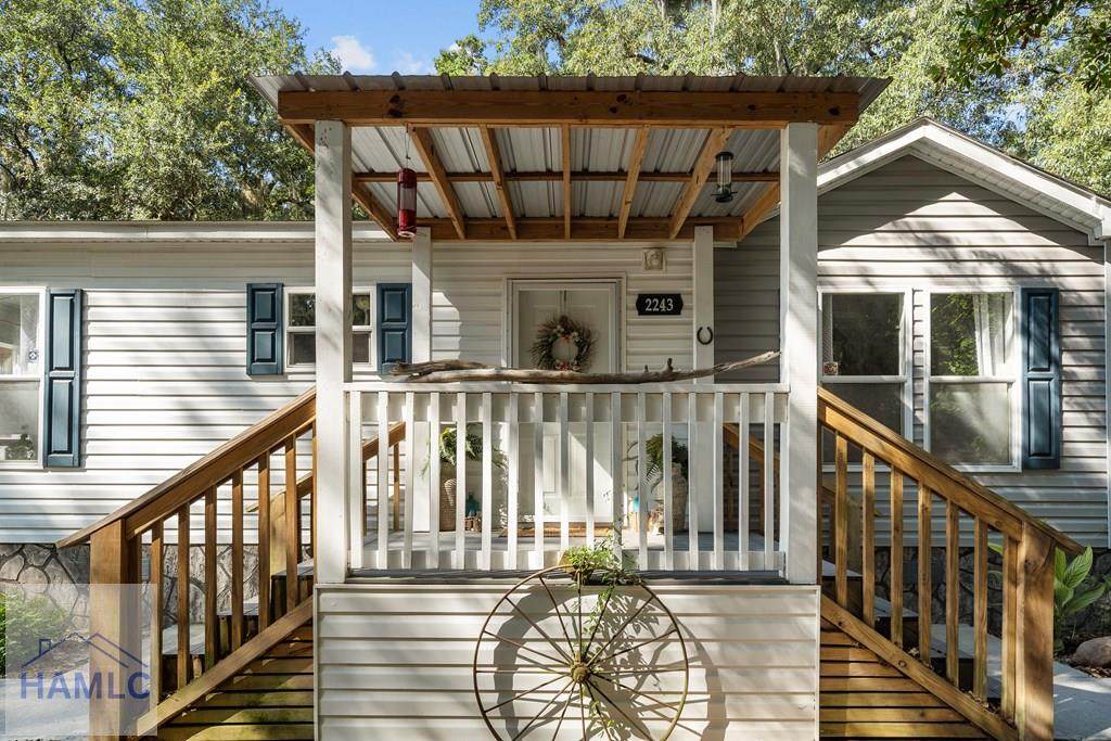 https://bt-photos.global.ssl.fastly.net/hinesville/orig_boomver_1_170827-2.jpg
