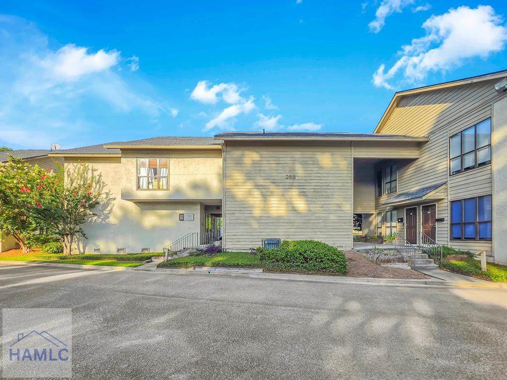 355 Commerce Place - Photo 1
