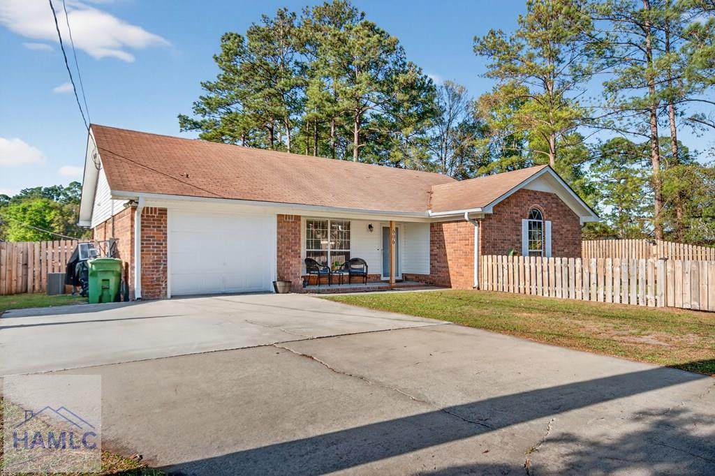https://bt-photos.global.ssl.fastly.net/hinesville/orig_boomver_1_171079-2.jpg