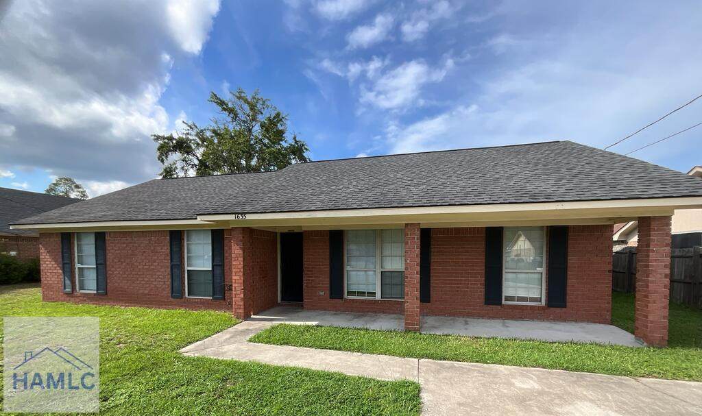 1750 Latham Court - Photo 1