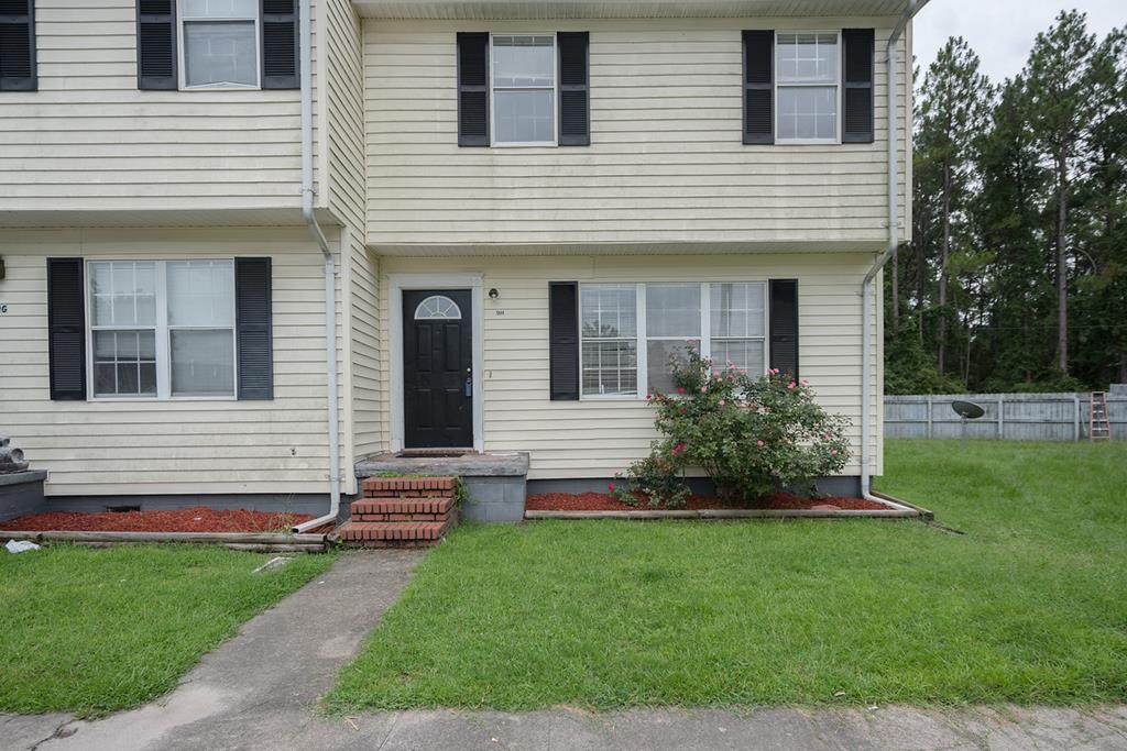 1100 Pineland Avenue - Photo 1