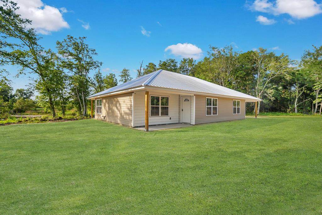 1311 Grantham Road - Photo 1