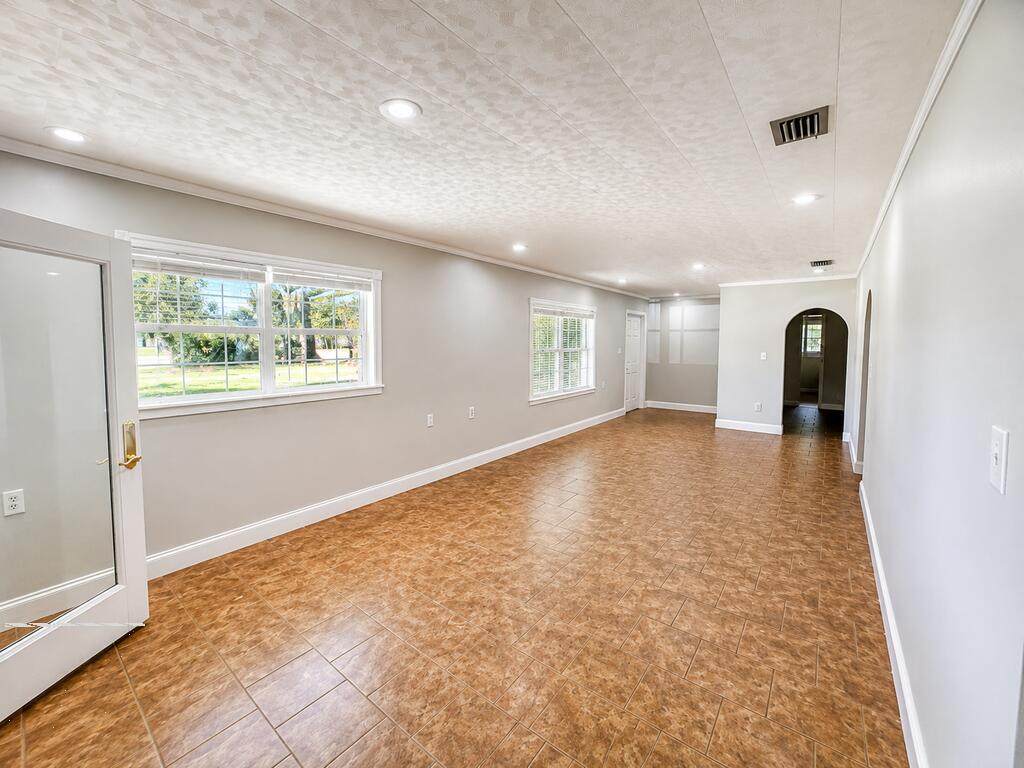 https://bt-photos.global.ssl.fastly.net/hinesville/orig_boomver_2_162895-2.jpg