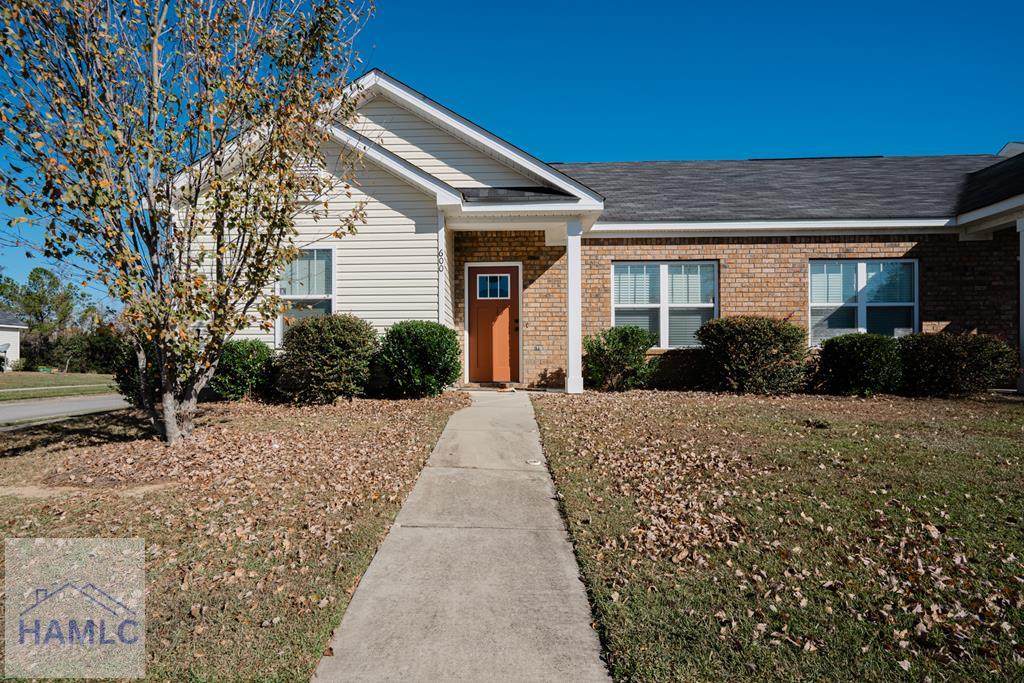 600 Trellis Square - Photo 1