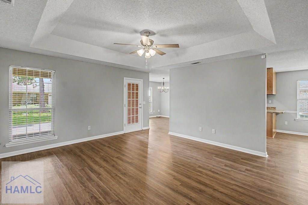 https://bt-photos.global.ssl.fastly.net/hinesville/orig_boomver_2_170805-2.jpg