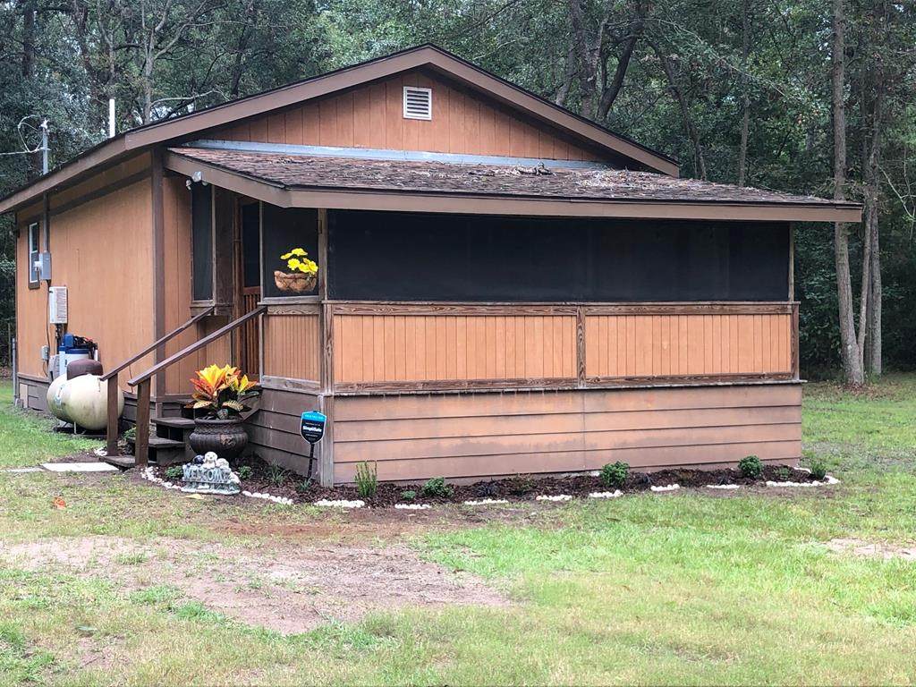 421 Island Drive - Photo 1