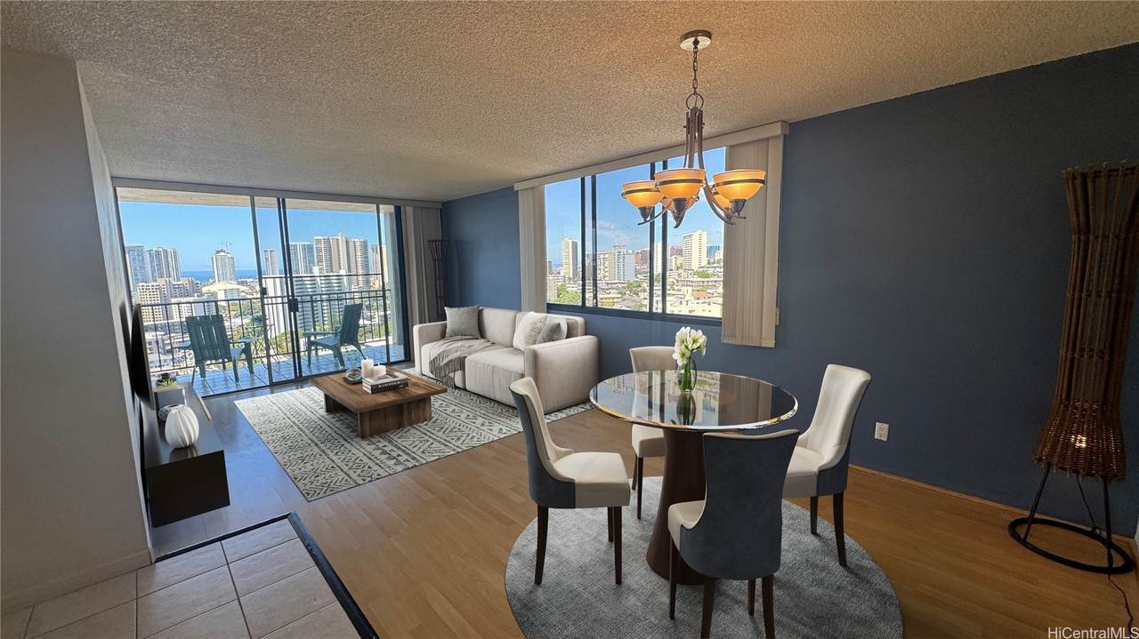 1561 Pensacola Street - Photo 1