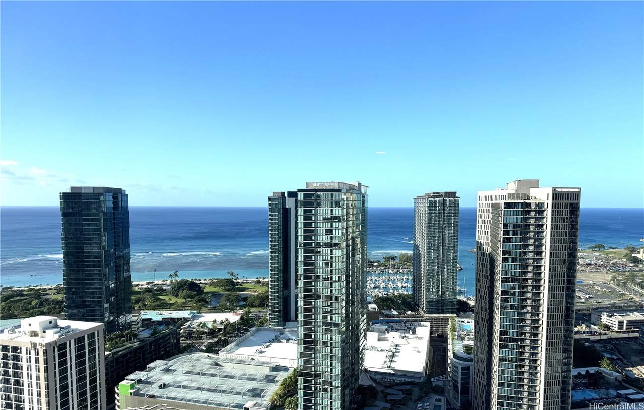 1009 Kapiolani Boulevard - Photo 1