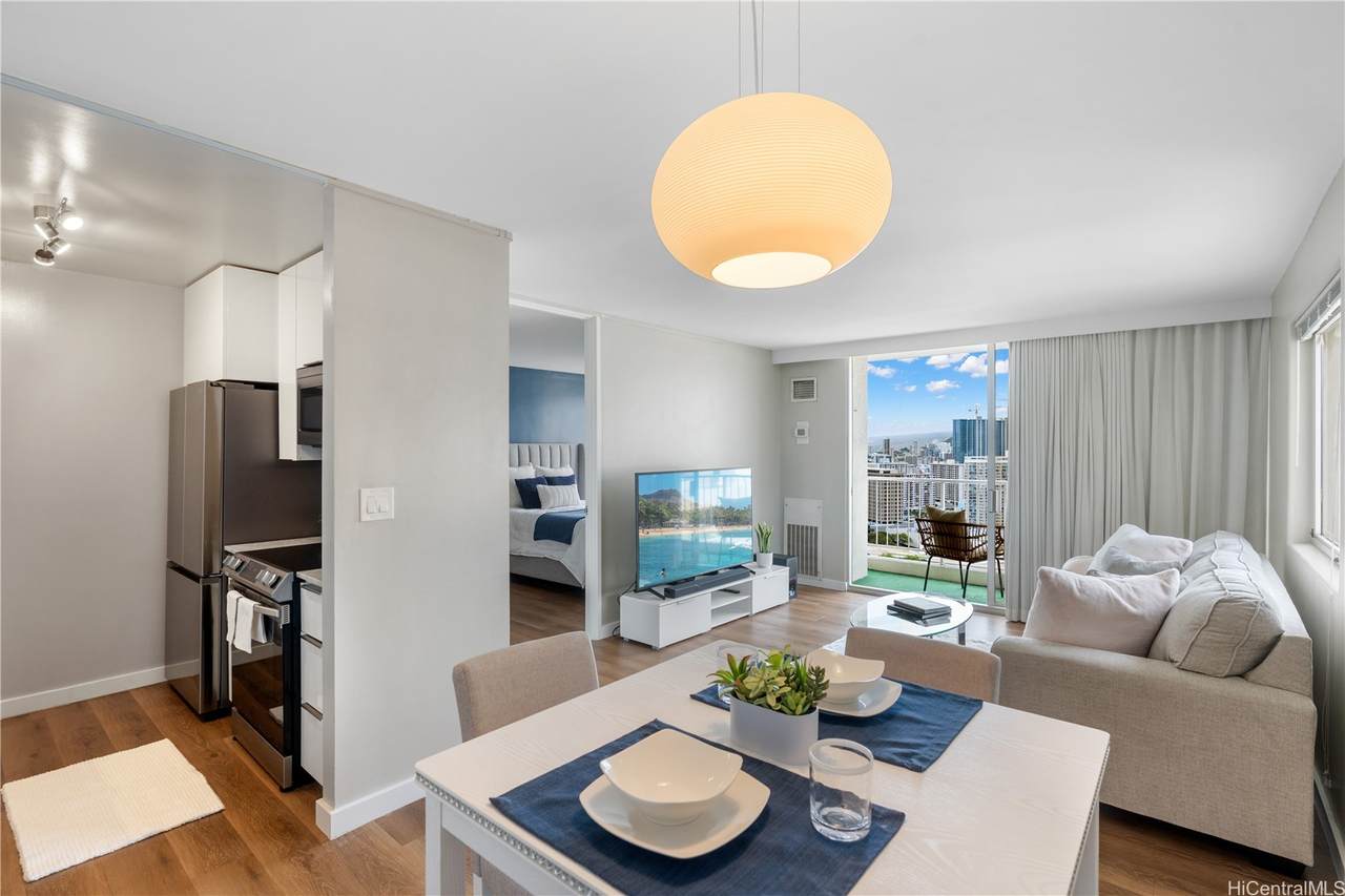 400 Hobron Lane - Photo 1