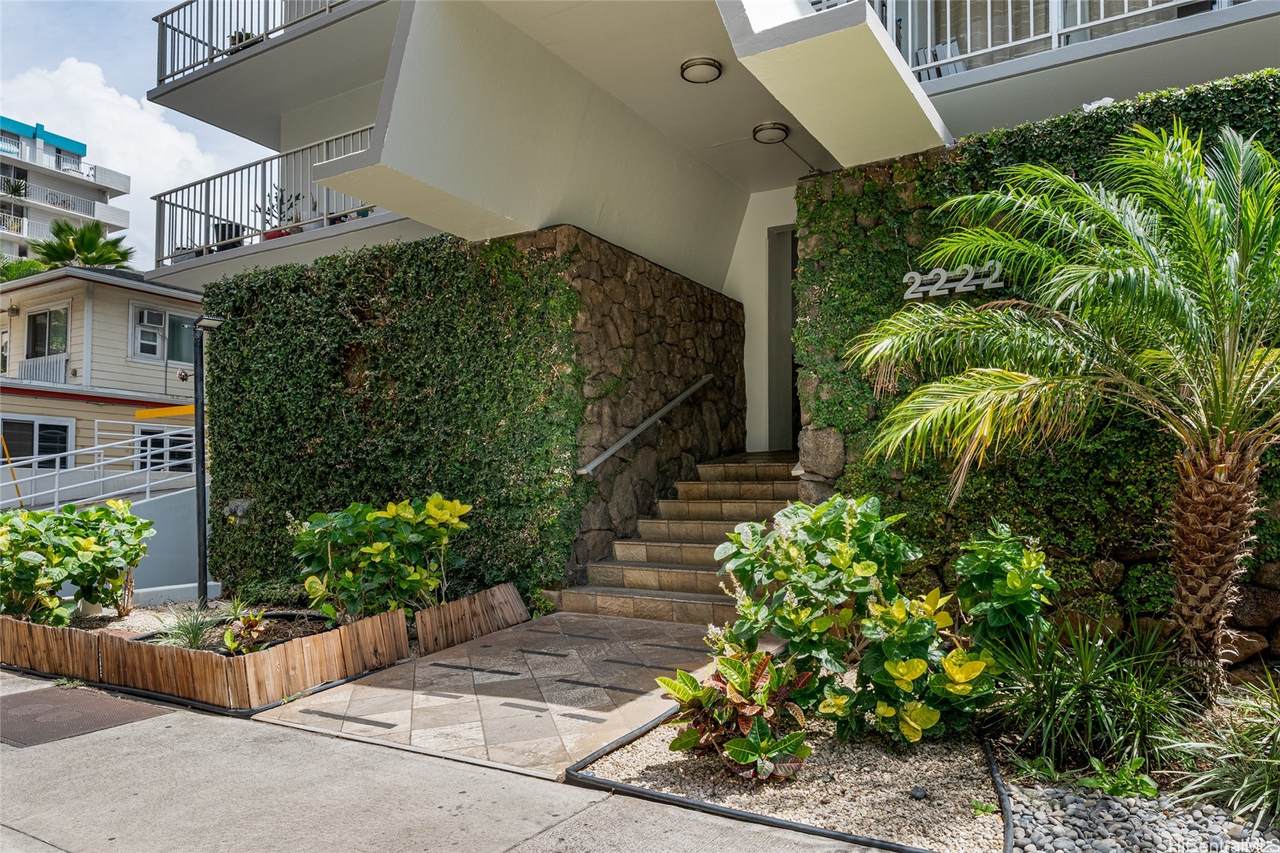 2222 Aloha Drive - Photo 1
