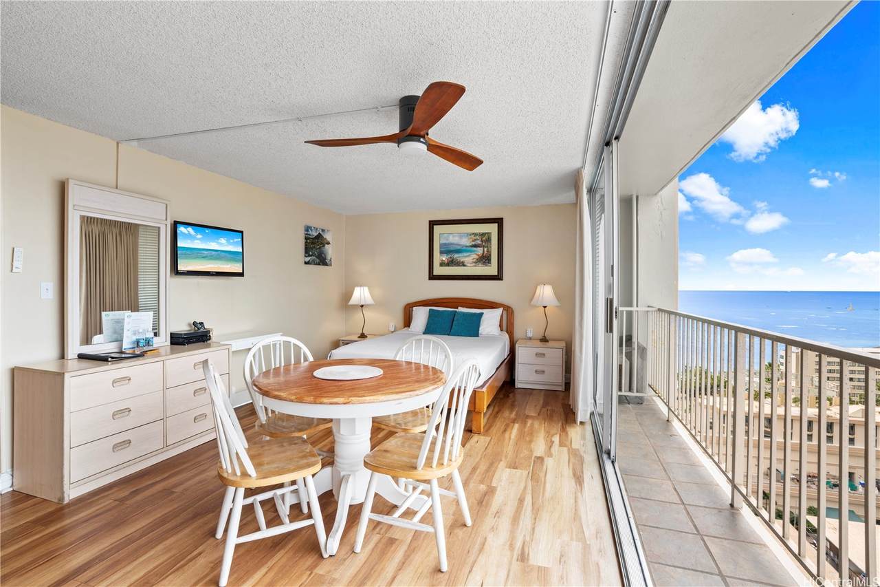 2427 Kuhio Avenue - Photo 1