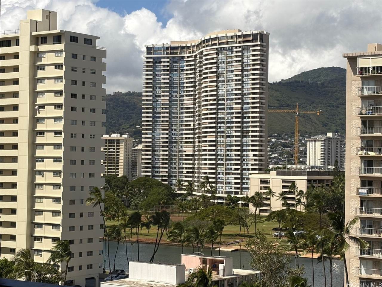 https://bt-photos.global.ssl.fastly.net/honolulu/1280_boomver_1_202510760-13.jpg