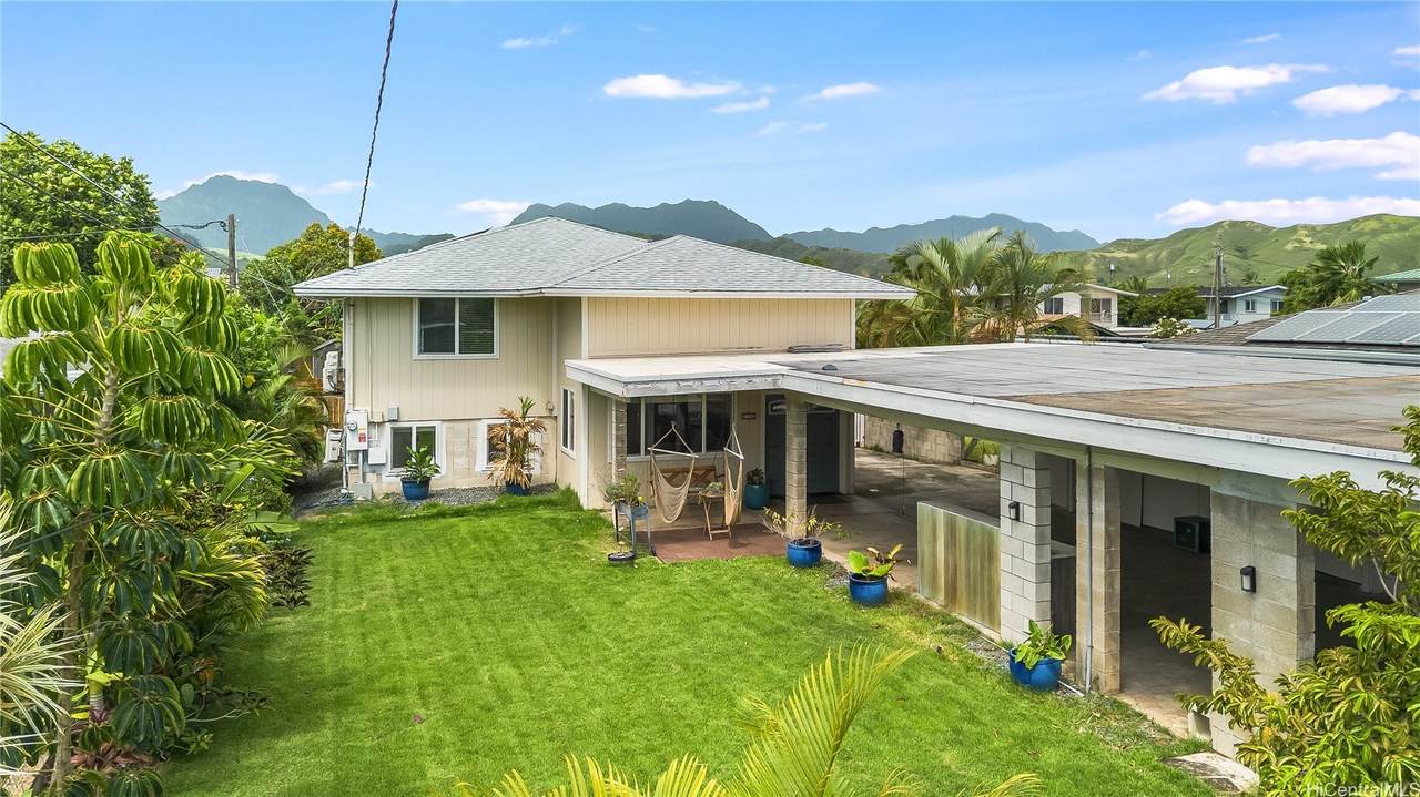 625 Maluniu Avenue - Photo 1