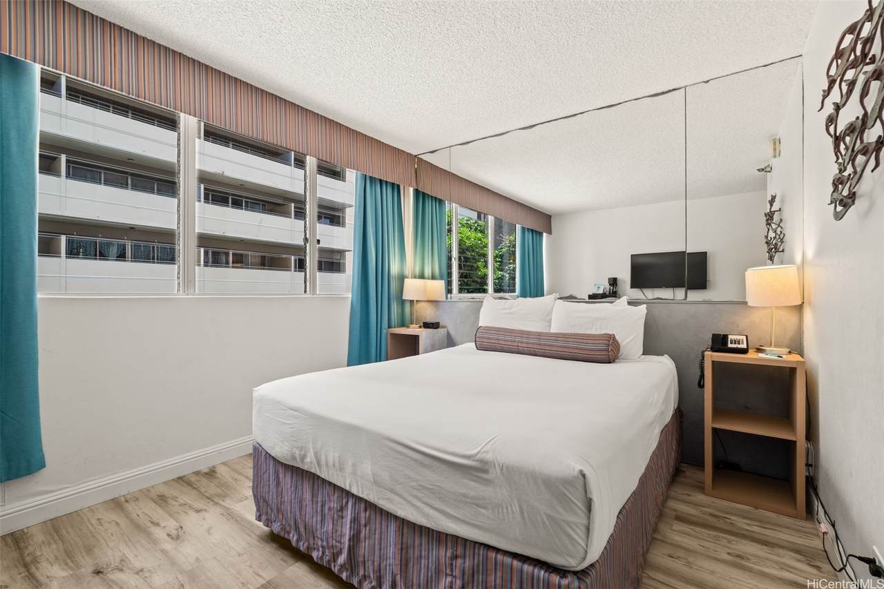 444 Kanekapolei Street - Photo 1