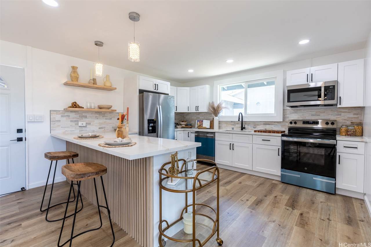 91-1327 Imelda Street - Photo 1