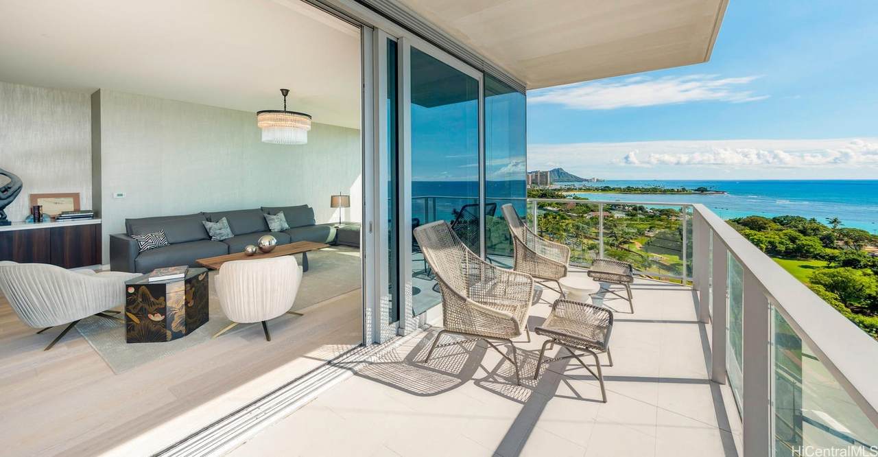 1118 Ala Moana Boulevard - Photo 1