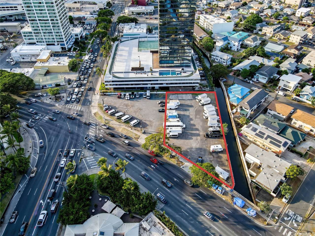 1830 Kapiolani Boulevard - Photo 1
