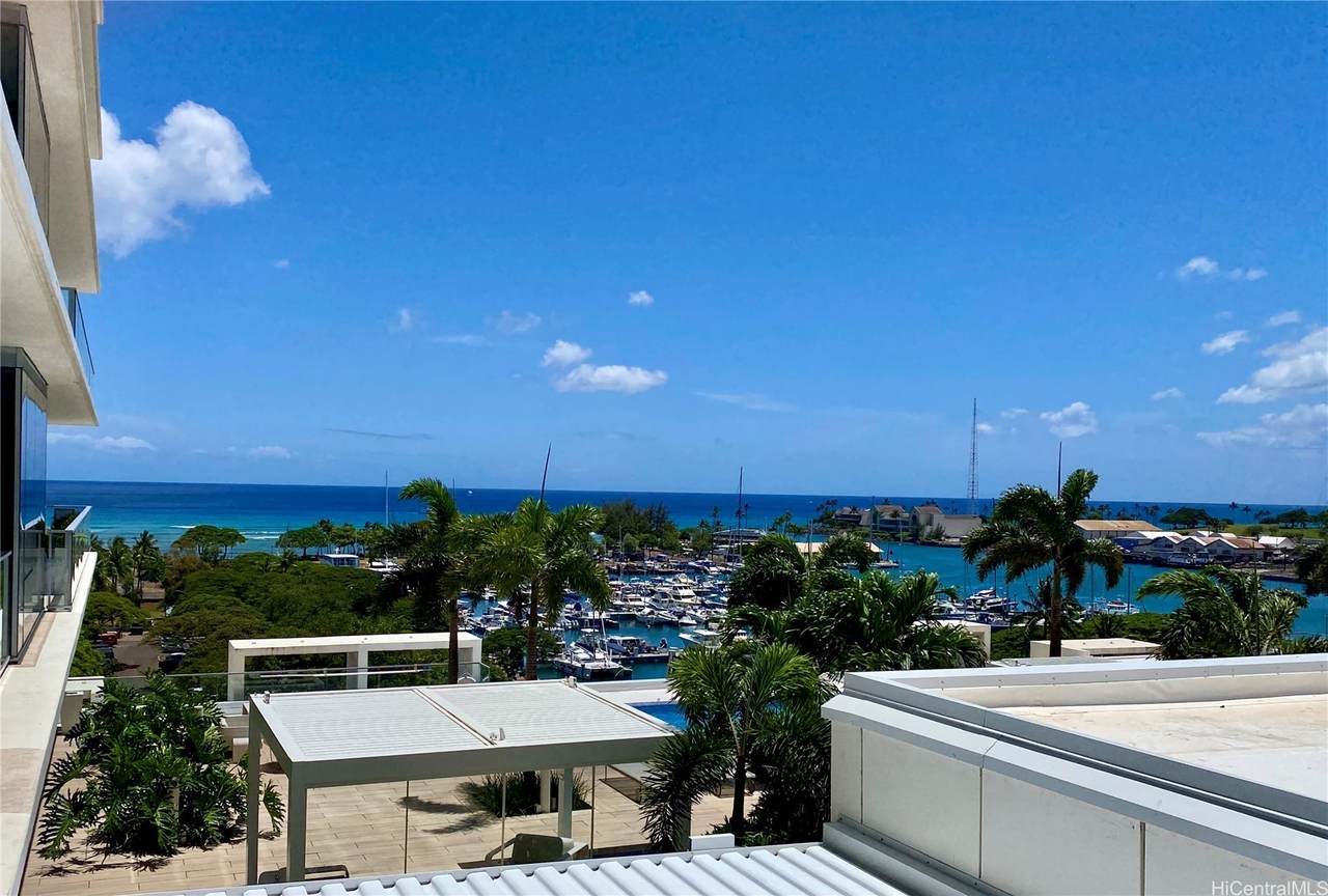 1118 Ala Moana Boulevard - Photo 1