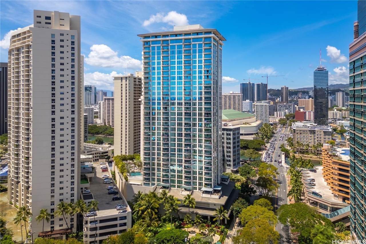 1837 Kalakaua Avenue - Photo 1