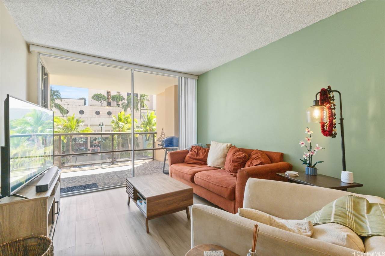 1684 Ala Moana Boulevard - Photo 1