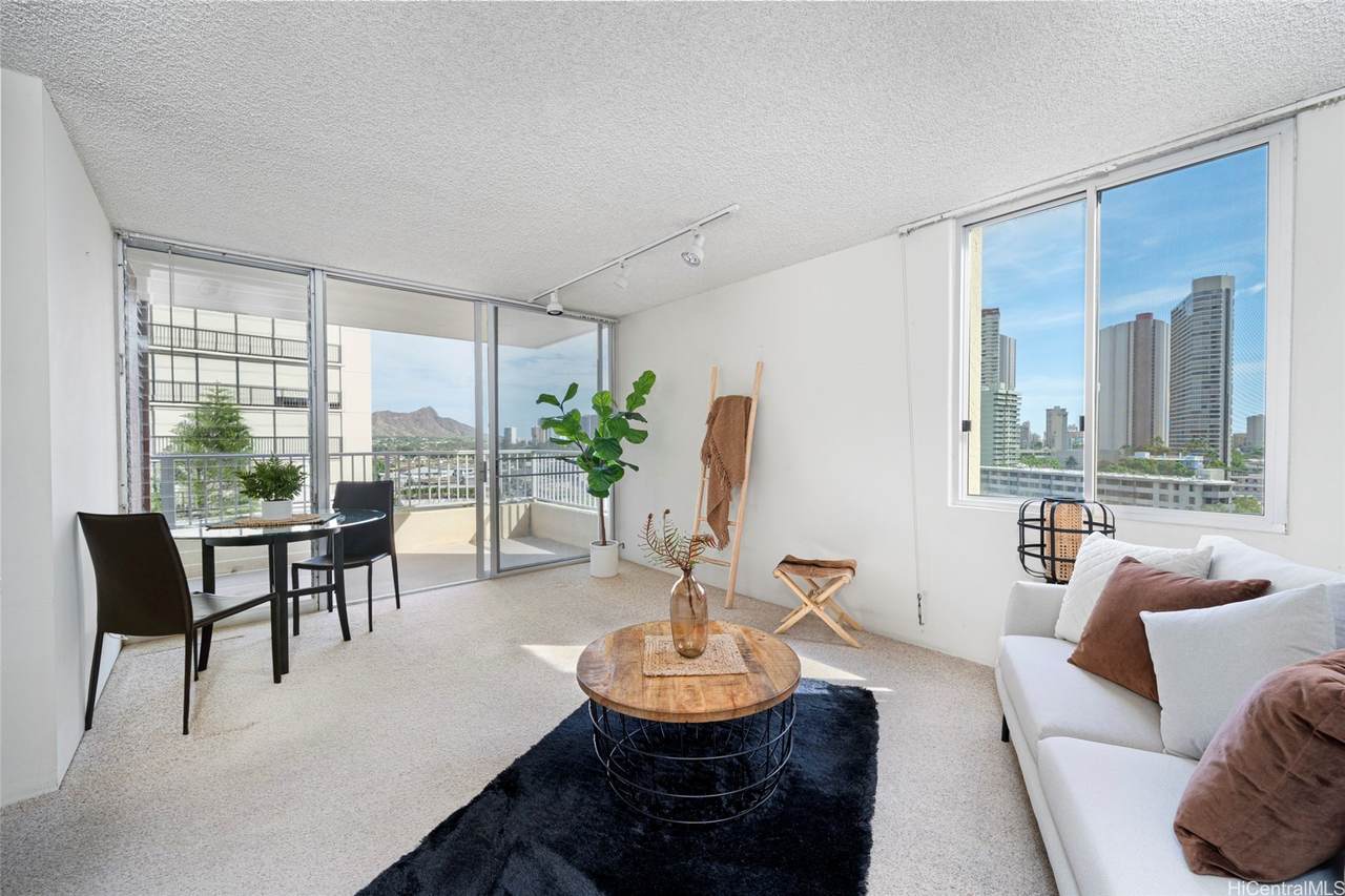 2740 Kuilei Street - Photo 1