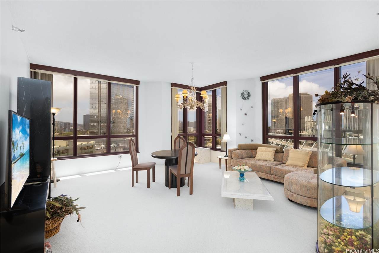 725 Kapiolani Boulevard - Photo 1