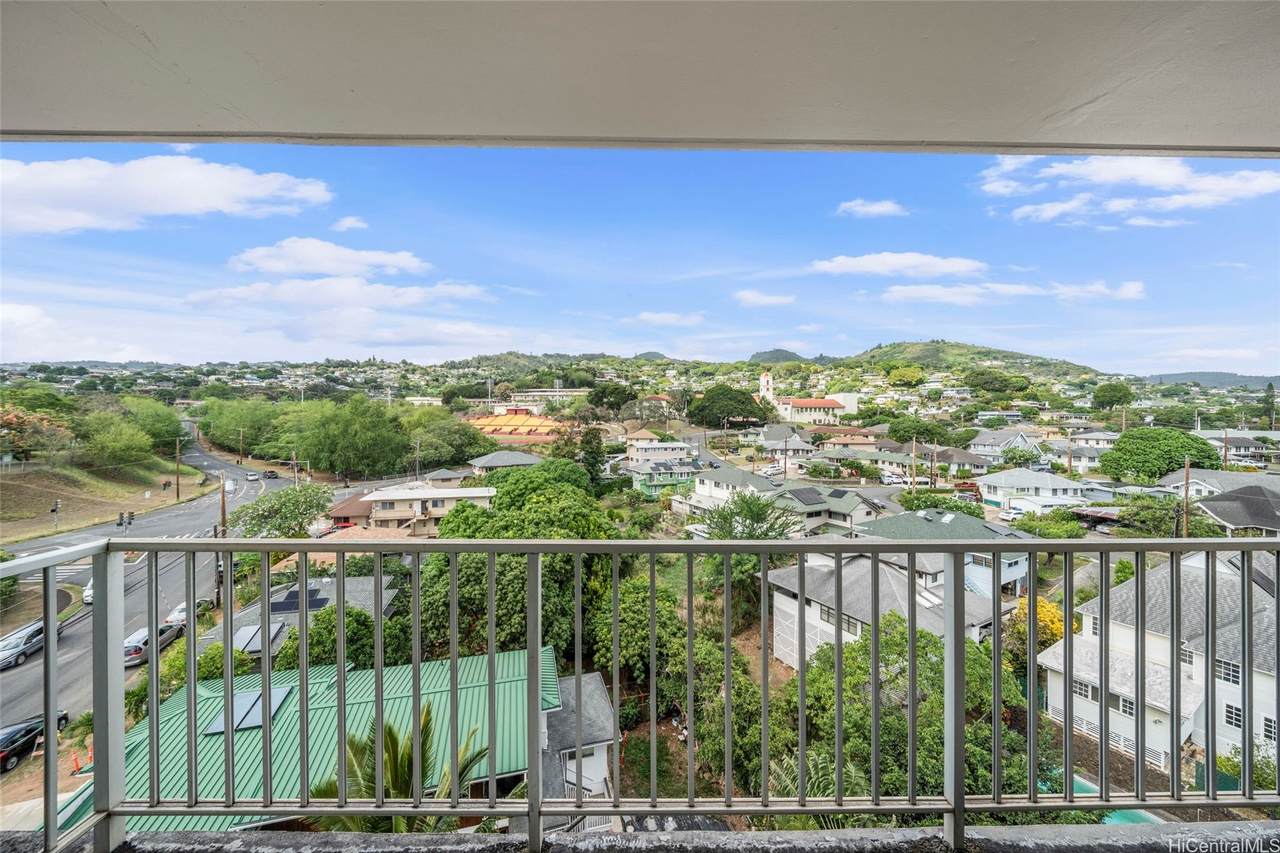 1687 Pensacola Street - Photo 1