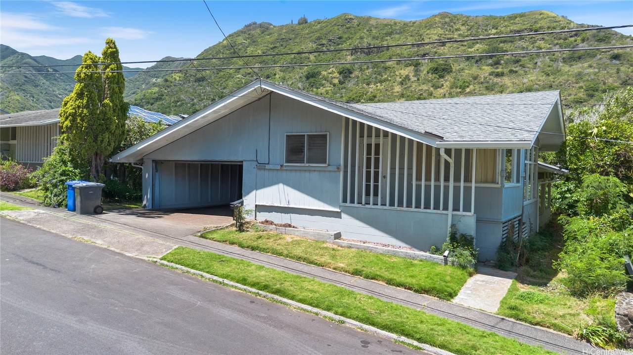 907 Ahuwale Street - Photo 1