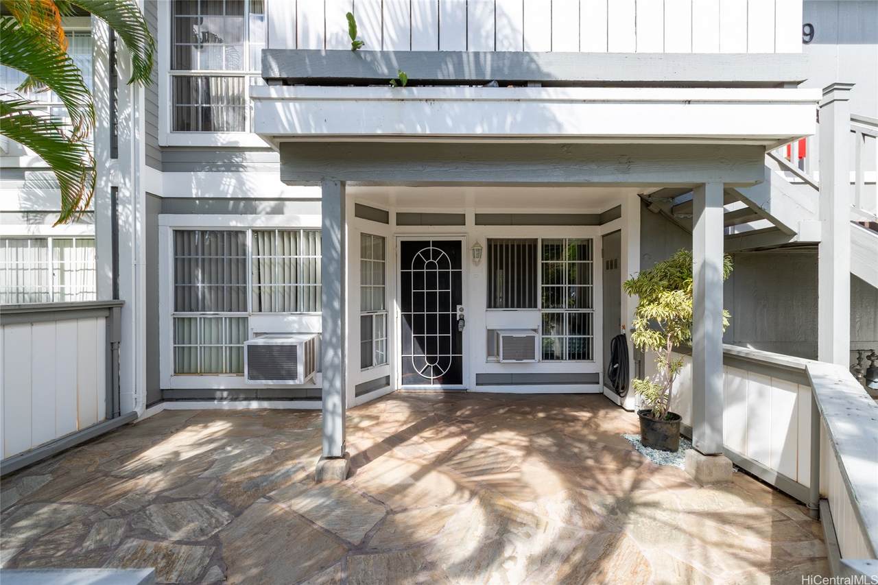 239 Mananai Place - Photo 1