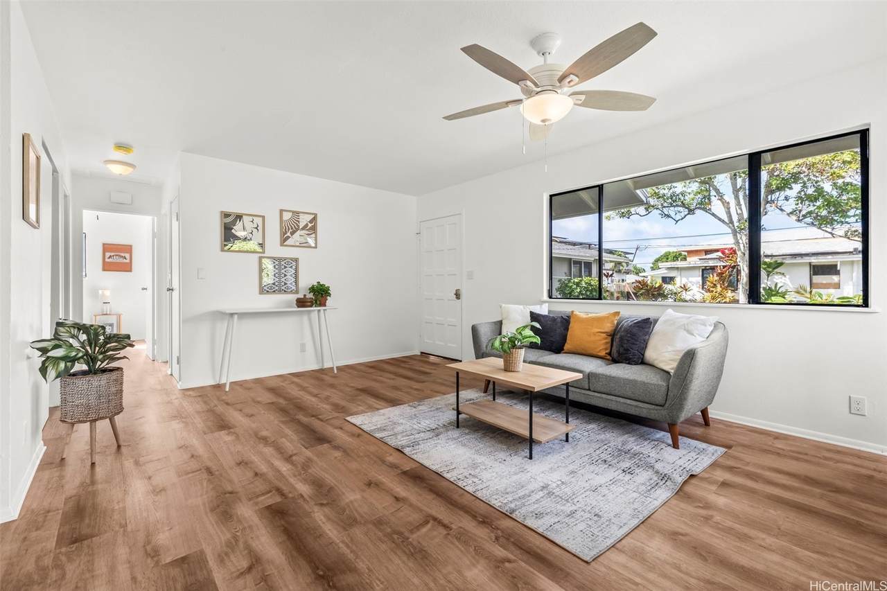 669-B Kihapai Street - Photo 1