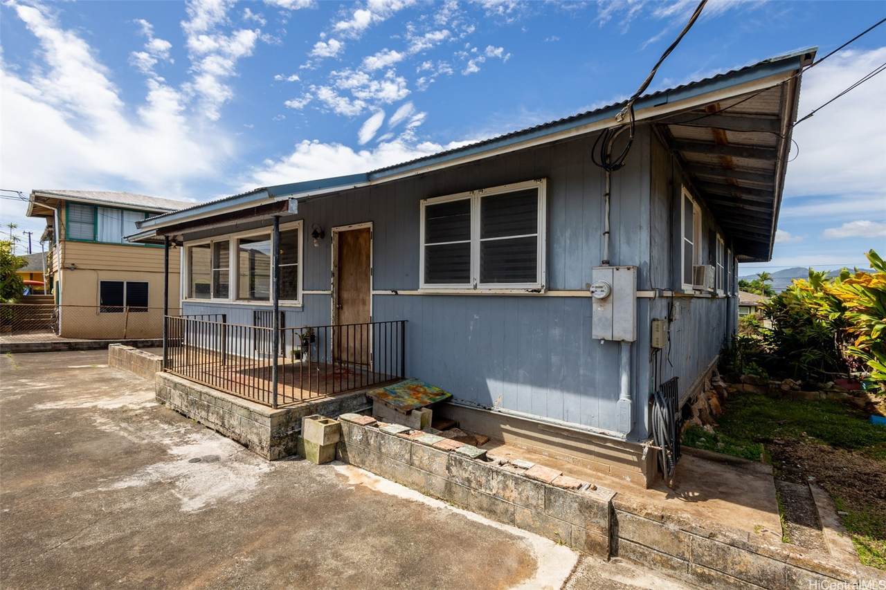 1156 Hoihoi Avenue - Photo 1