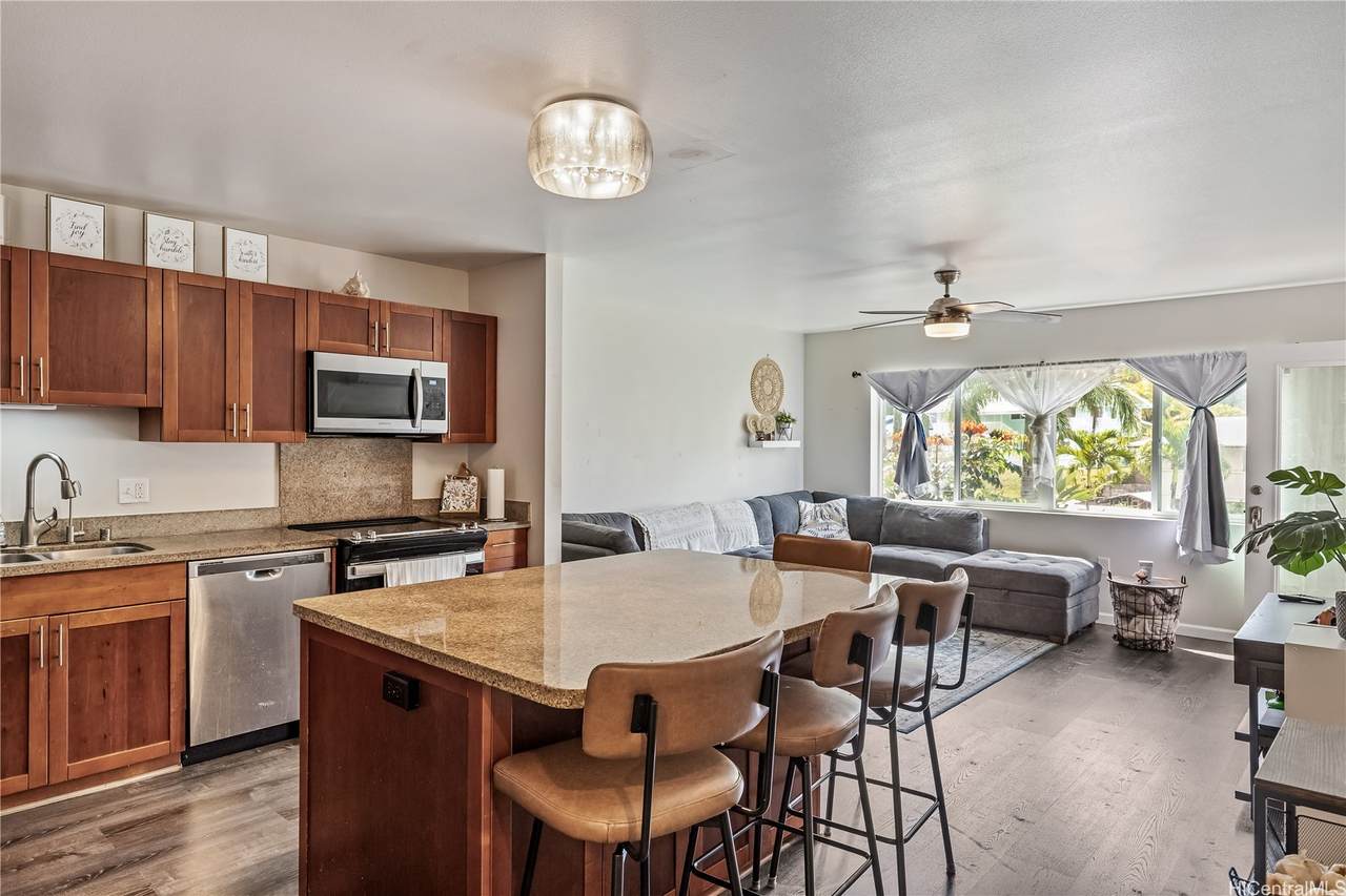 95-060 Waikalani Drive - Photo 1