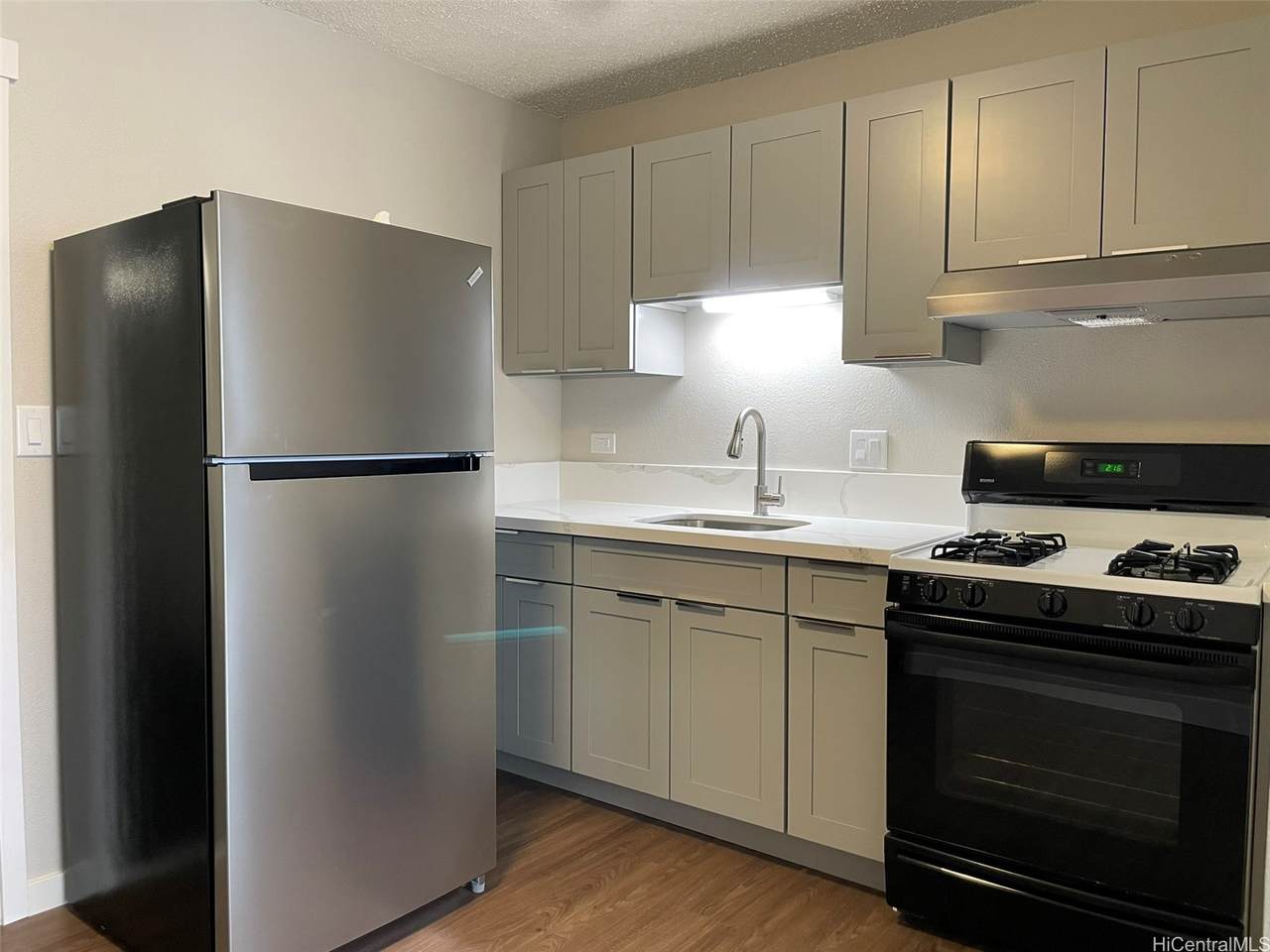 620 Sheridan Street - Photo 1