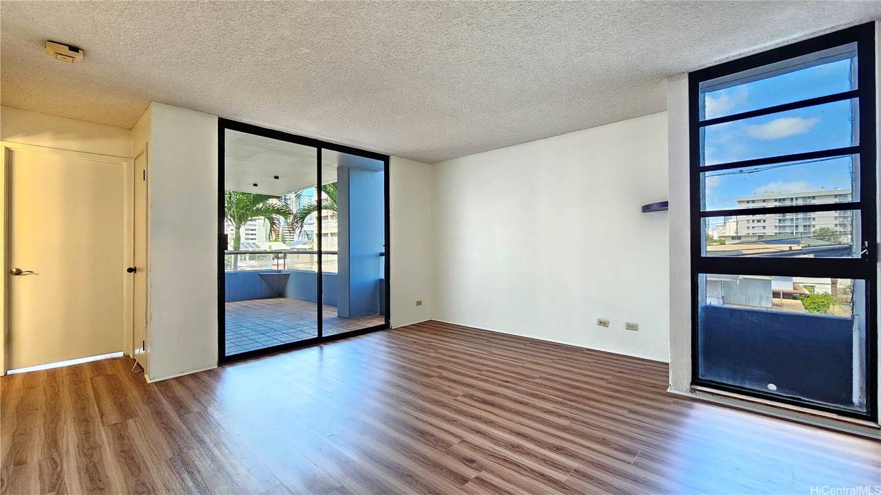 2100 Date Street - Photo 1