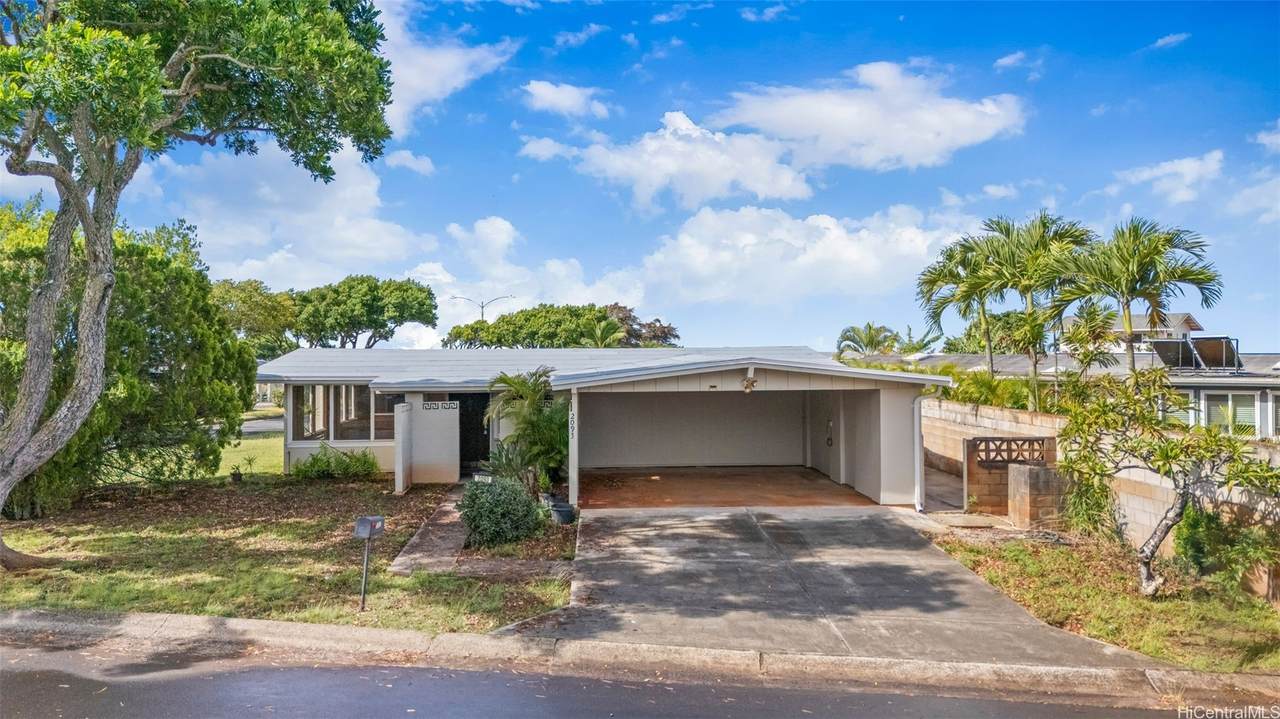 2093 Aaniu Loop - Photo 1