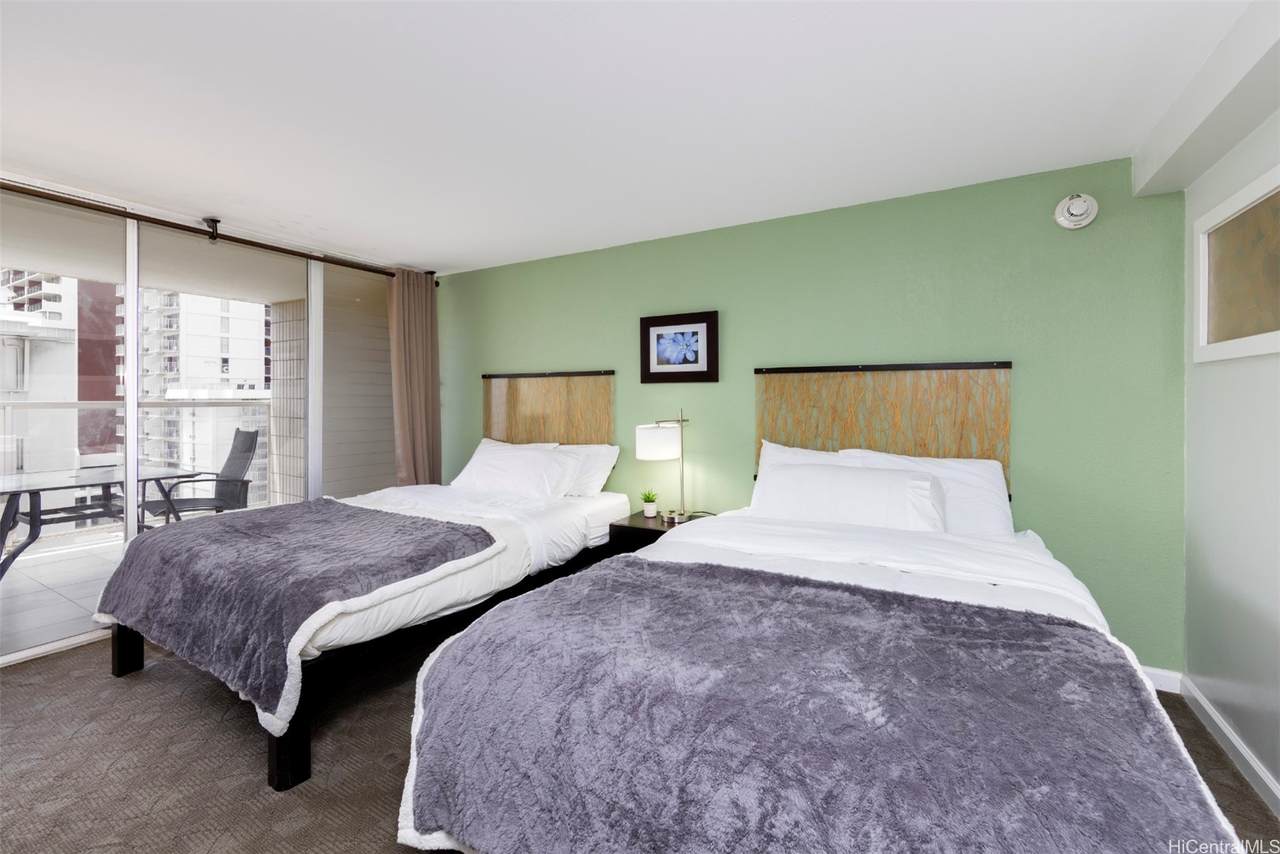 445 Seaside Avenue - Photo 1